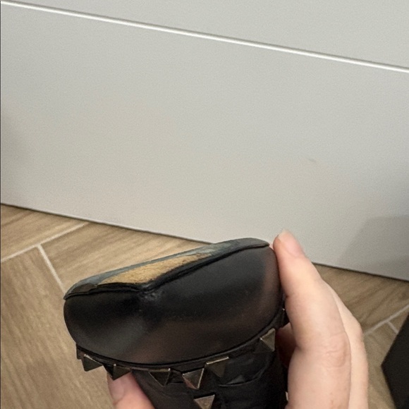 Valentino Garavani Noir 100MM Rockstud Slingback - Picture 15 of 16